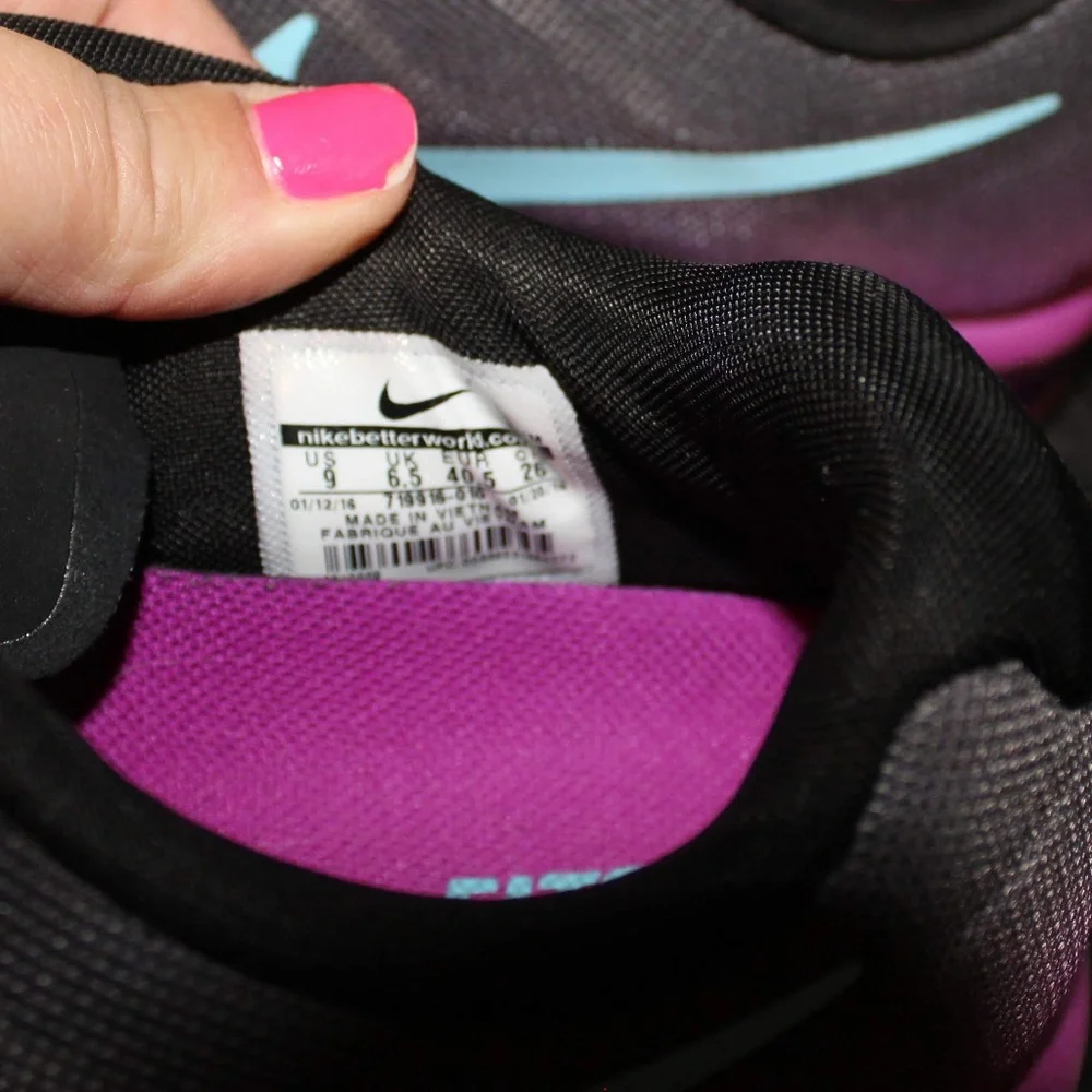 Nike Air Max Sequent 9 EUC - Picture 3 of 7